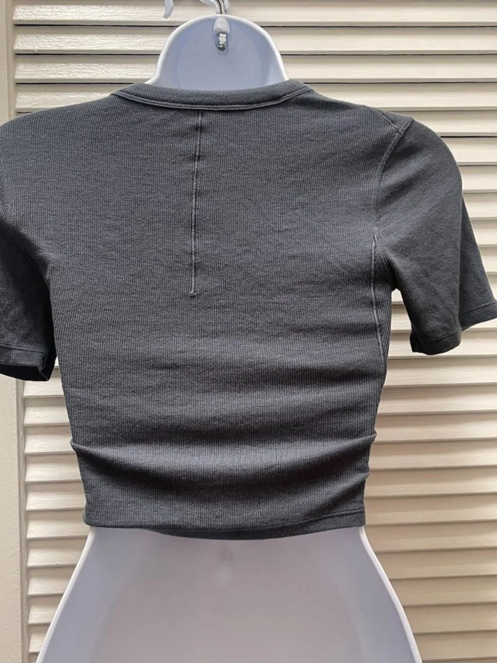 lululemon Ribbed Cropped Dark Gray Tee XS